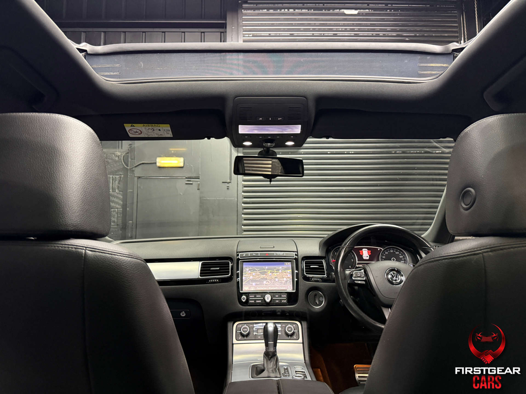 Volkswagen Touareg 3.0 Touareg V6 Black #25