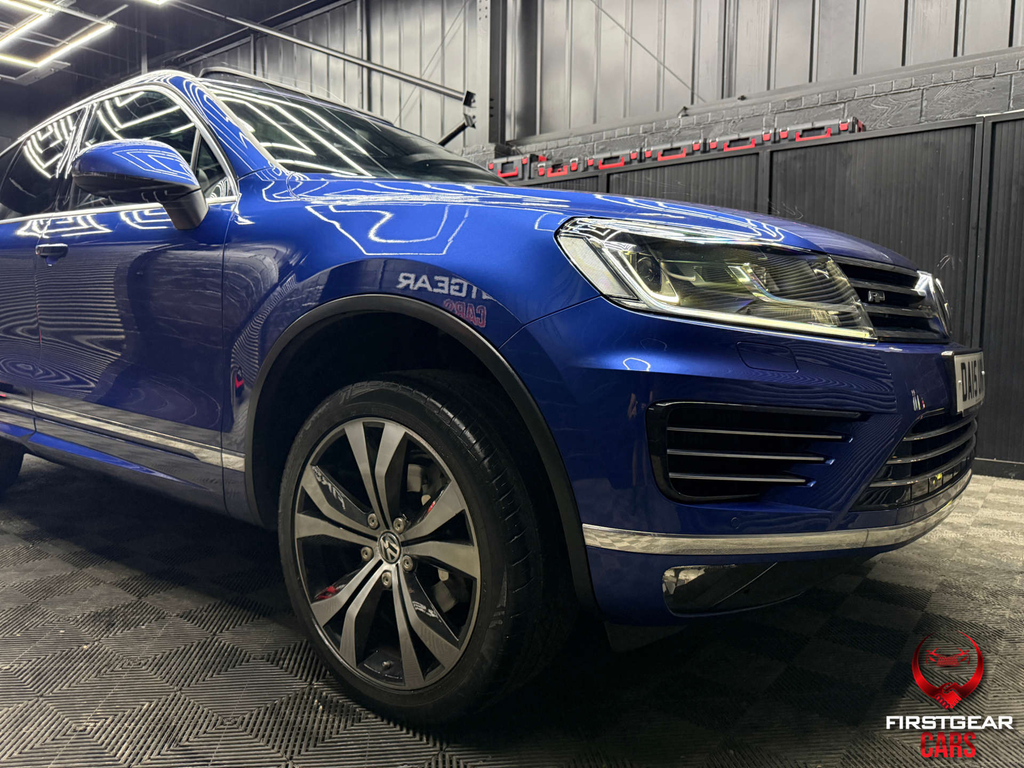 Volkswagen Touareg 3.0 Touareg V6 Black #7