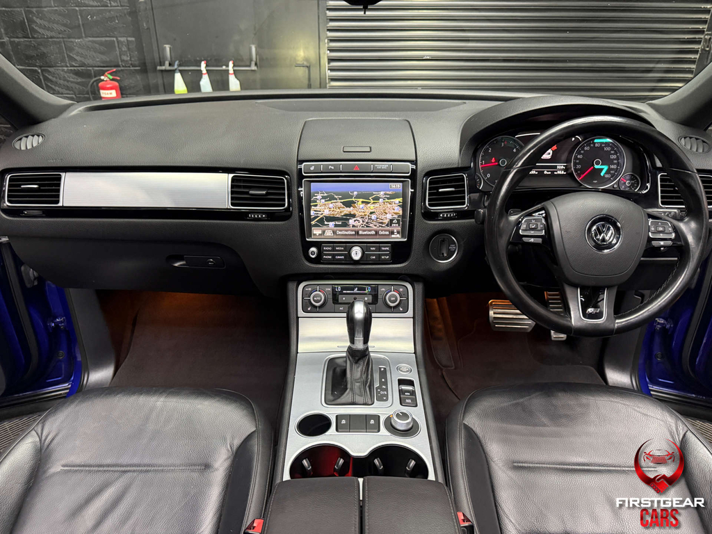 Volkswagen Touareg 3.0 Touareg V6 Black #26