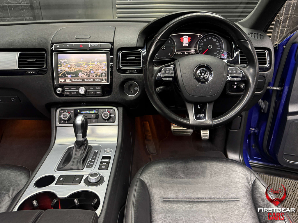Volkswagen Touareg 3.0 Touareg V6 Black #27