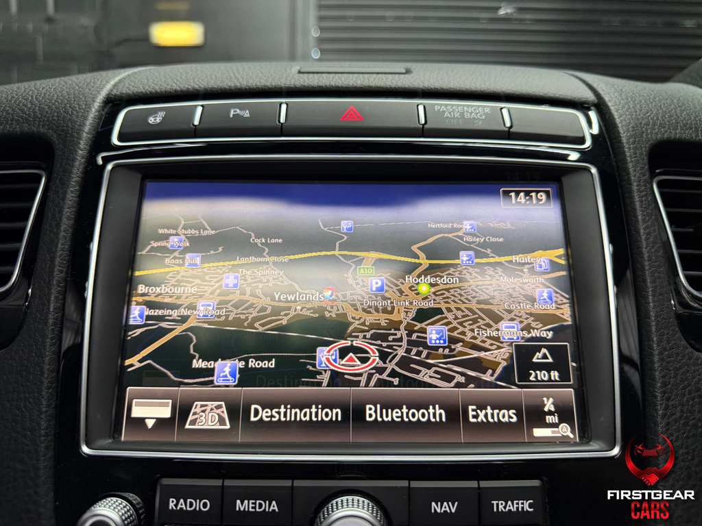 Volkswagen Touareg 3.0 Touareg V6 Black #30