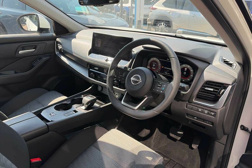 Nissan X-Trail 1.5 Mhev 163 N-connecta 7 Seat Xtronic DY75VJX White #6