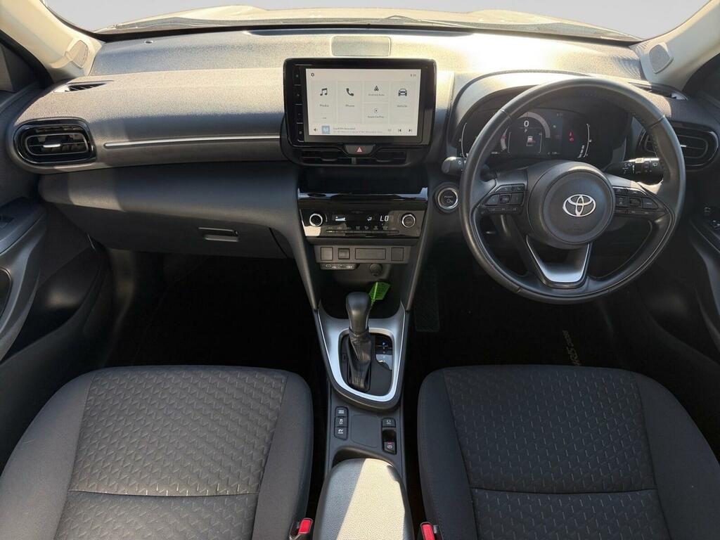 Toyota Yaris Cross 1.5 Hybrid Icon Cvt RJ25KLM White #2