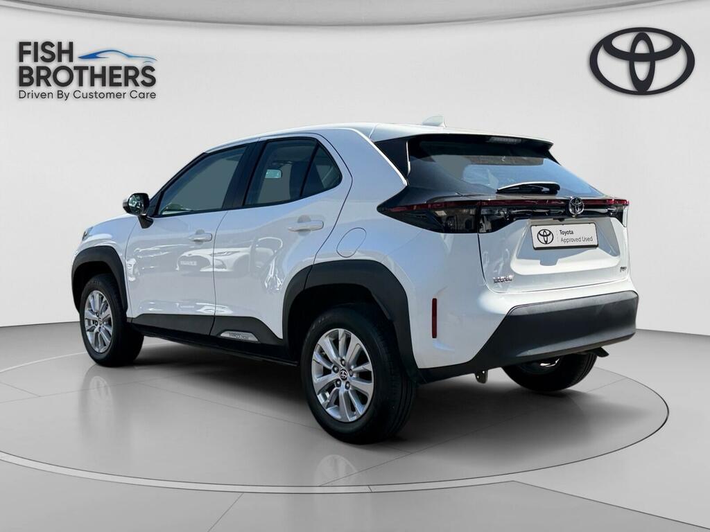 Toyota Yaris Cross 1.5 Hybrid Icon Cvt RO25JXW White #6