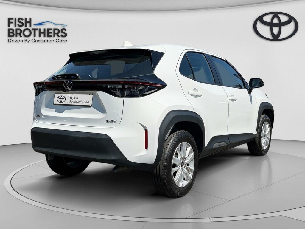 Toyota Yaris Cross 1.5 Hybrid Icon Cvt RO25JXW White #5
