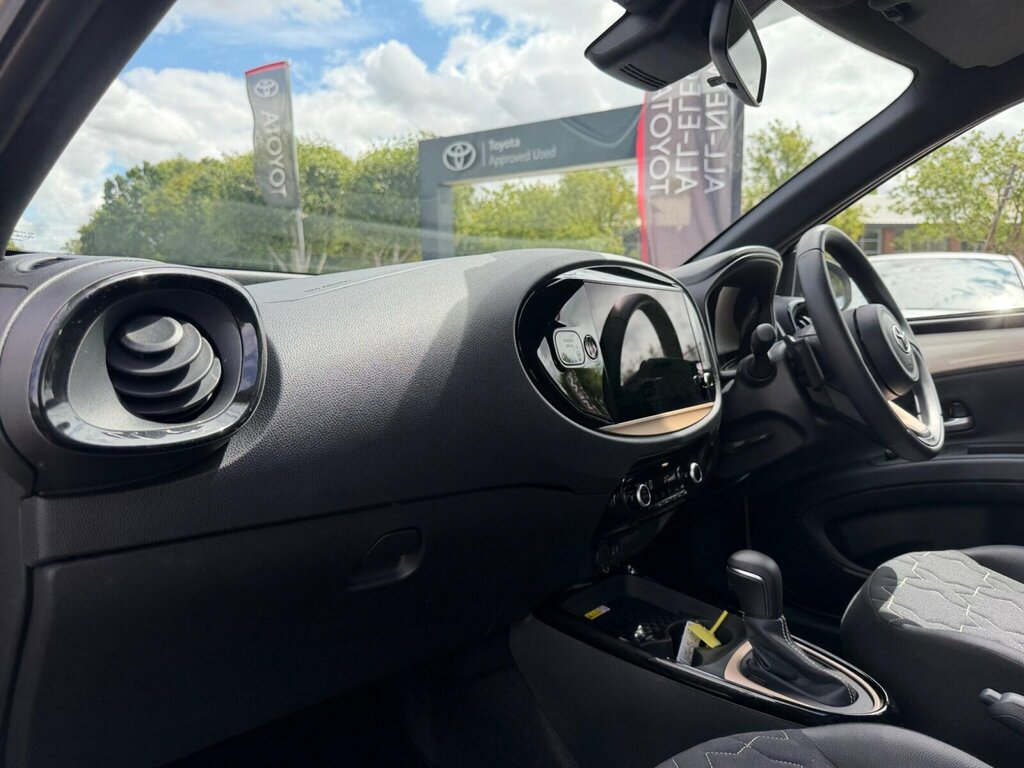 Toyota Aygo X Edge Blue #10