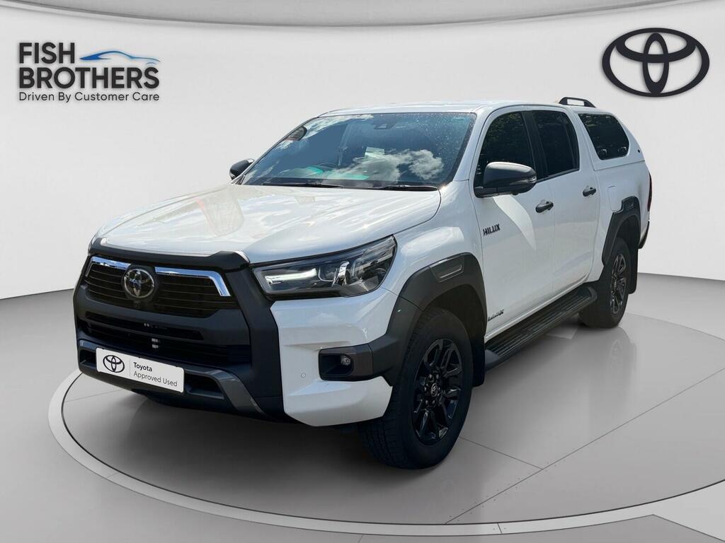 Toyota HILUX Invincible X Dcab Pick Up 2.8 D 48V White #4
