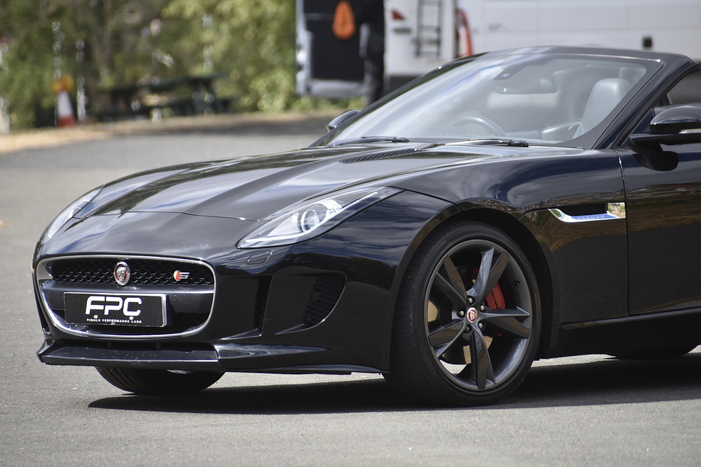 Jaguar F-Type Convertible Black #6