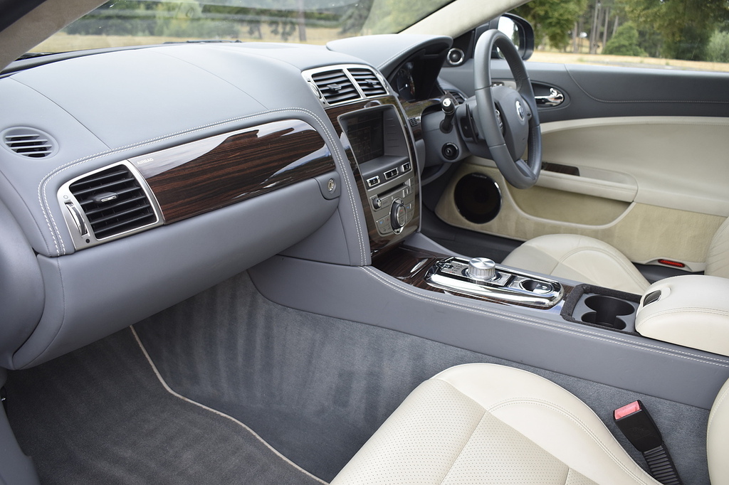 Jaguar XK 2011 5.0 V8 Coupe Euro 5 385 Ps Silver #37