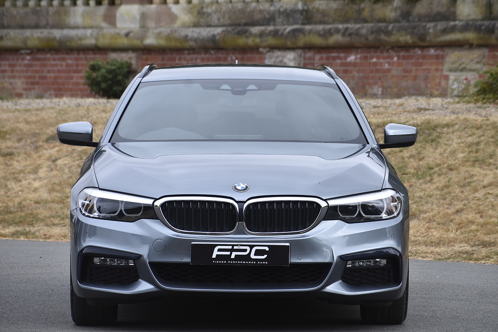 BMW 5 Series Estate #4