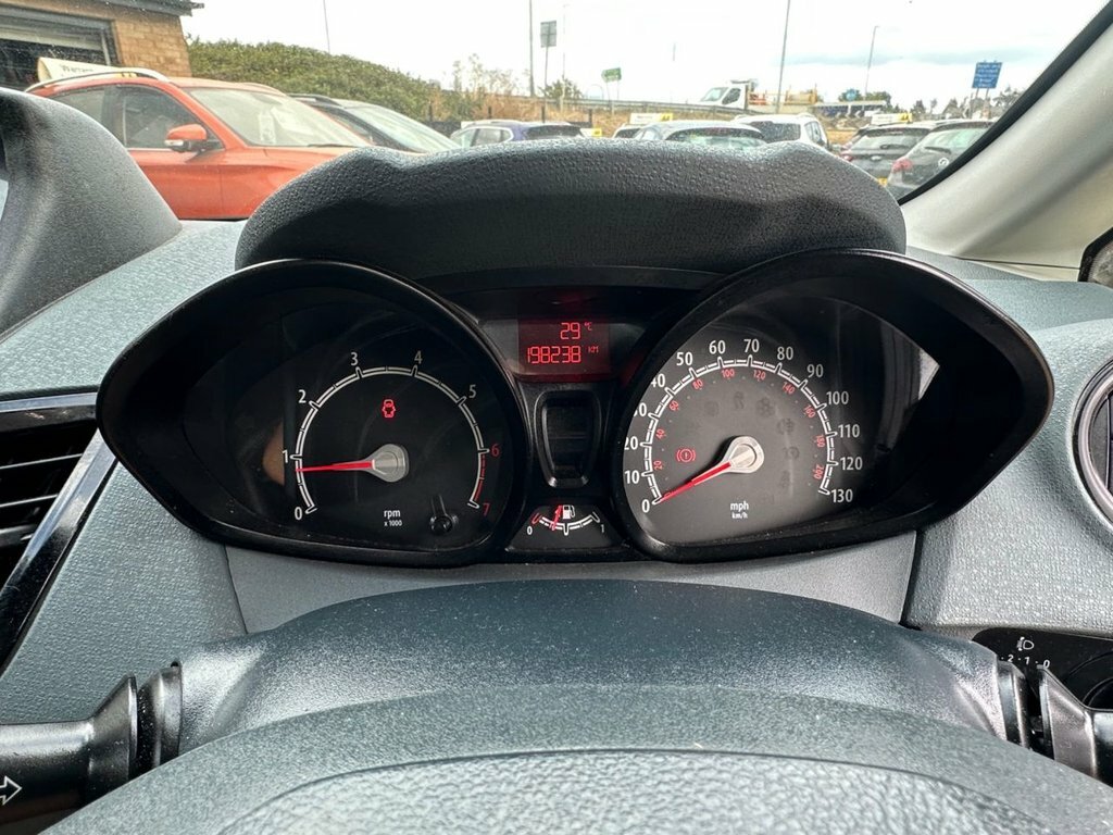Ford Fiesta 1.6 Titanium Hatchback 139 Gkm Red #39