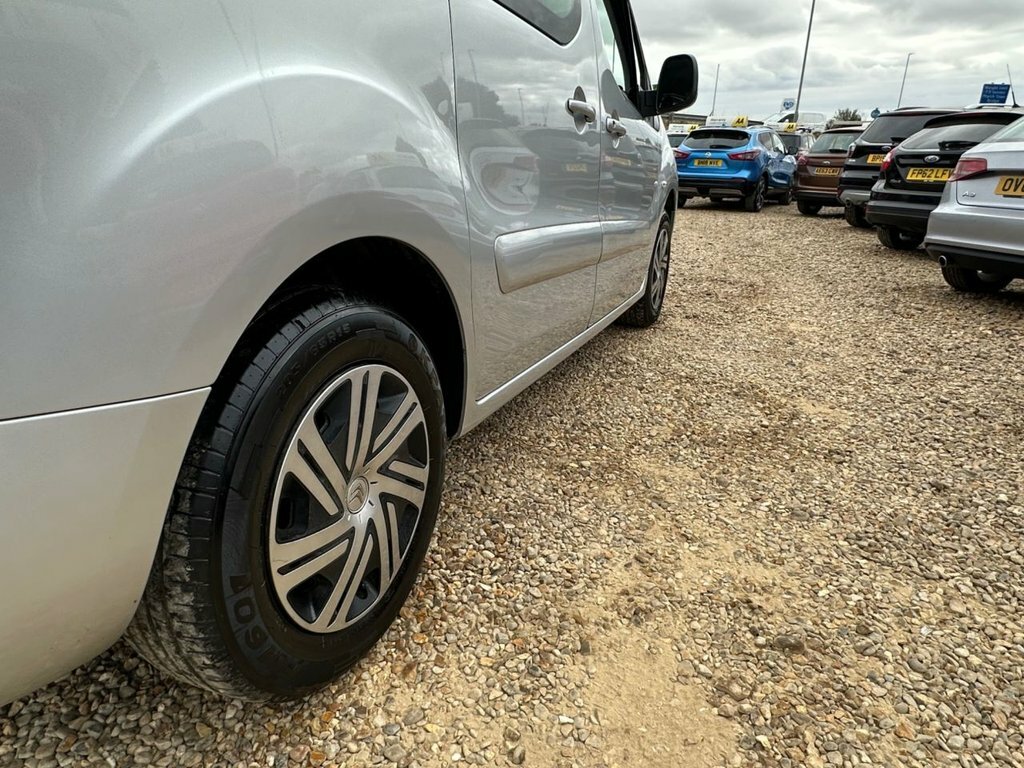 Citroen Berlingo Hdi Vtr 5-Door Wheelchair Accssible With Low Miles Silver #20