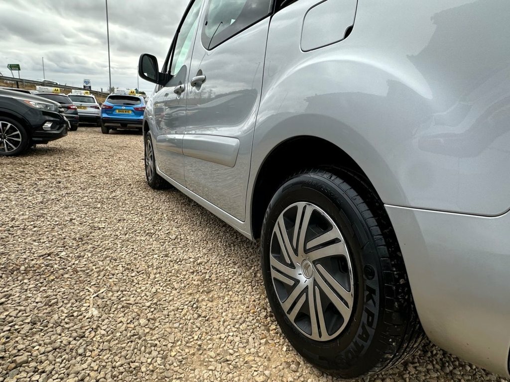 Citroen Berlingo Hdi Vtr 5-Door Wheelchair Accssible With Low Miles Silver #9