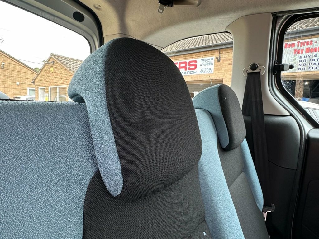 Citroen Berlingo Hdi Vtr 5-Door Wheelchair Accssible With Low Miles Silver #43