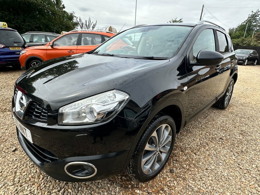 Nissan Qashqai 1.5 Dci N-tec Suv 2Wd Euro 5 11 White #1