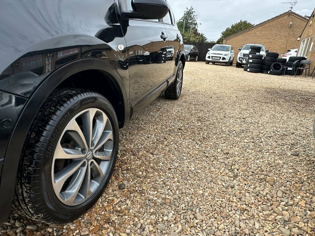 Nissan Qashqai 1.5 Dci N-tec Suv 2Wd Euro 5 11 White #20