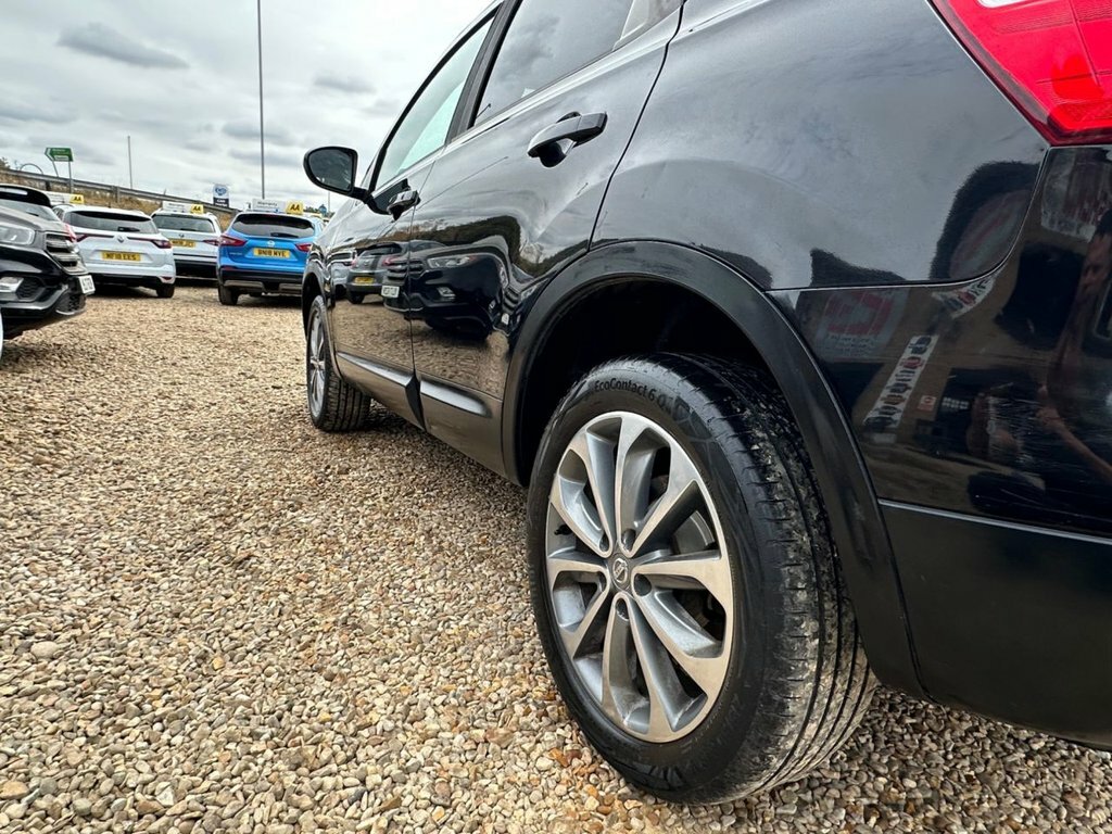 Nissan Qashqai 1.5 Dci N-tec Suv 2Wd Euro 5 11 White #10