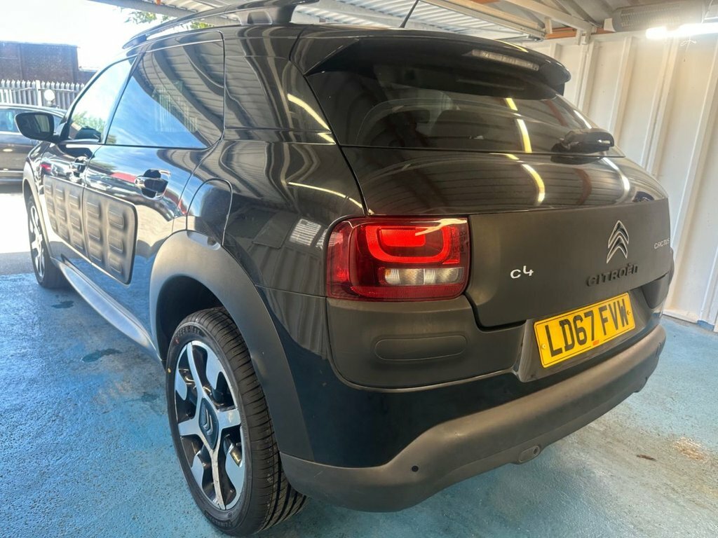 Citroen C4 Cactus 1.2L Flair Black #5