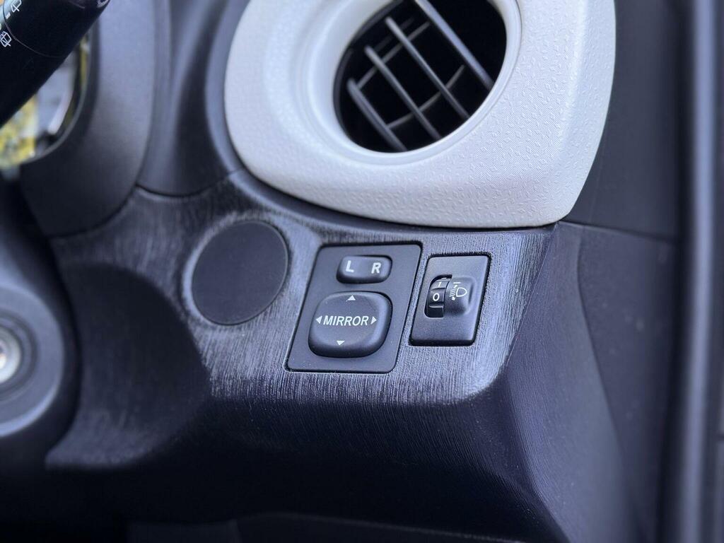 Toyota Yaris 2013 63 1.33  #28