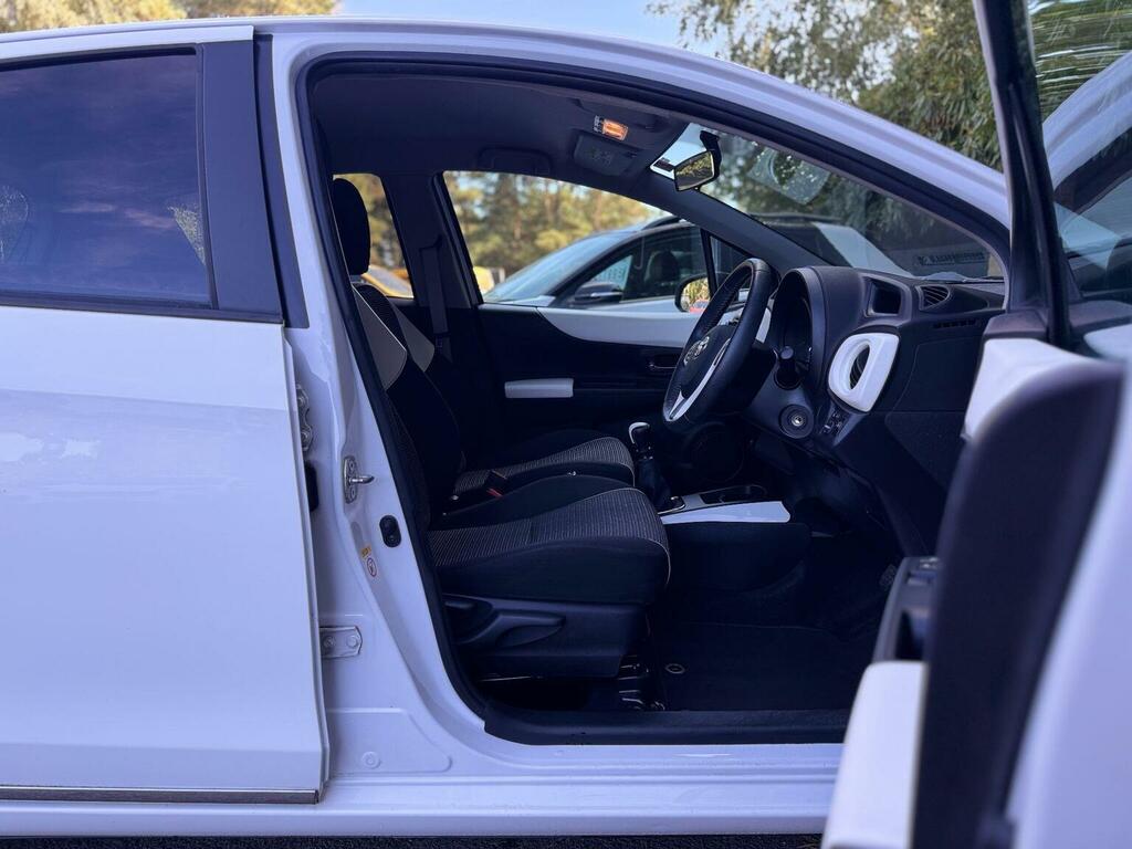 Toyota Yaris 2013 63 1.33  #24