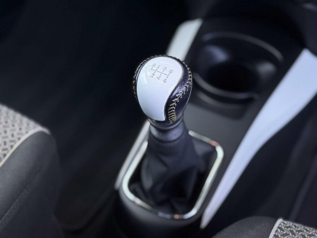Toyota Yaris 2013 63 1.33  #15