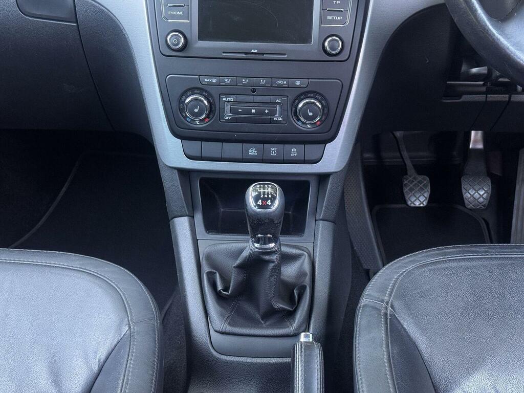 Skoda Yeti 2.0 Tdi Laurin Klement 4Wd Euro 5 Black #36