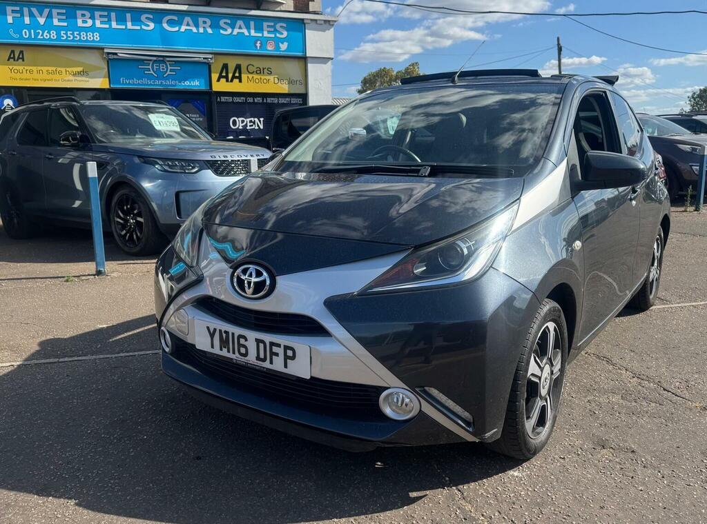 Toyota Aygo Hatchback 1.0 Vvt-i X-clusiv 2 X-wave Euro 6 Grey