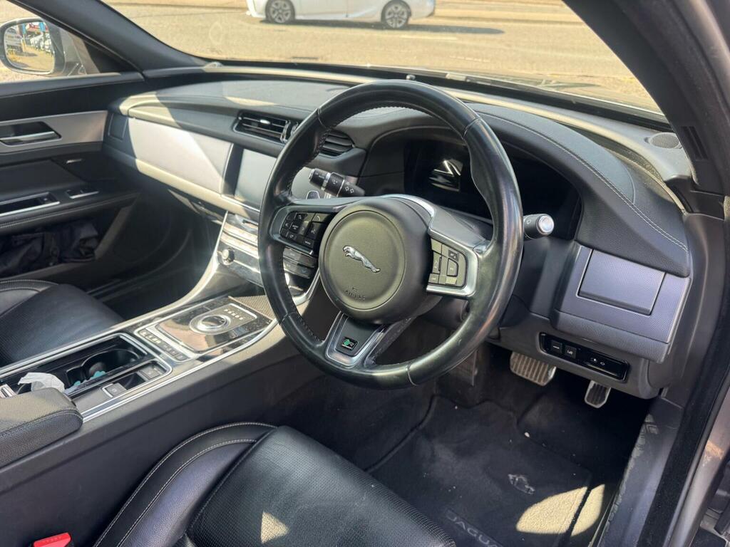 Jaguar XF 2.0D R-sport Euro 6 Ss Grey #9