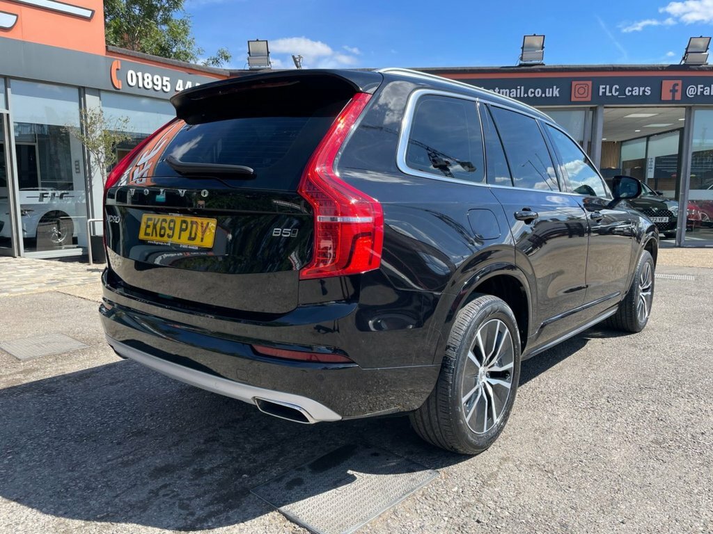 Volvo XC90 2L Momentum Black #4