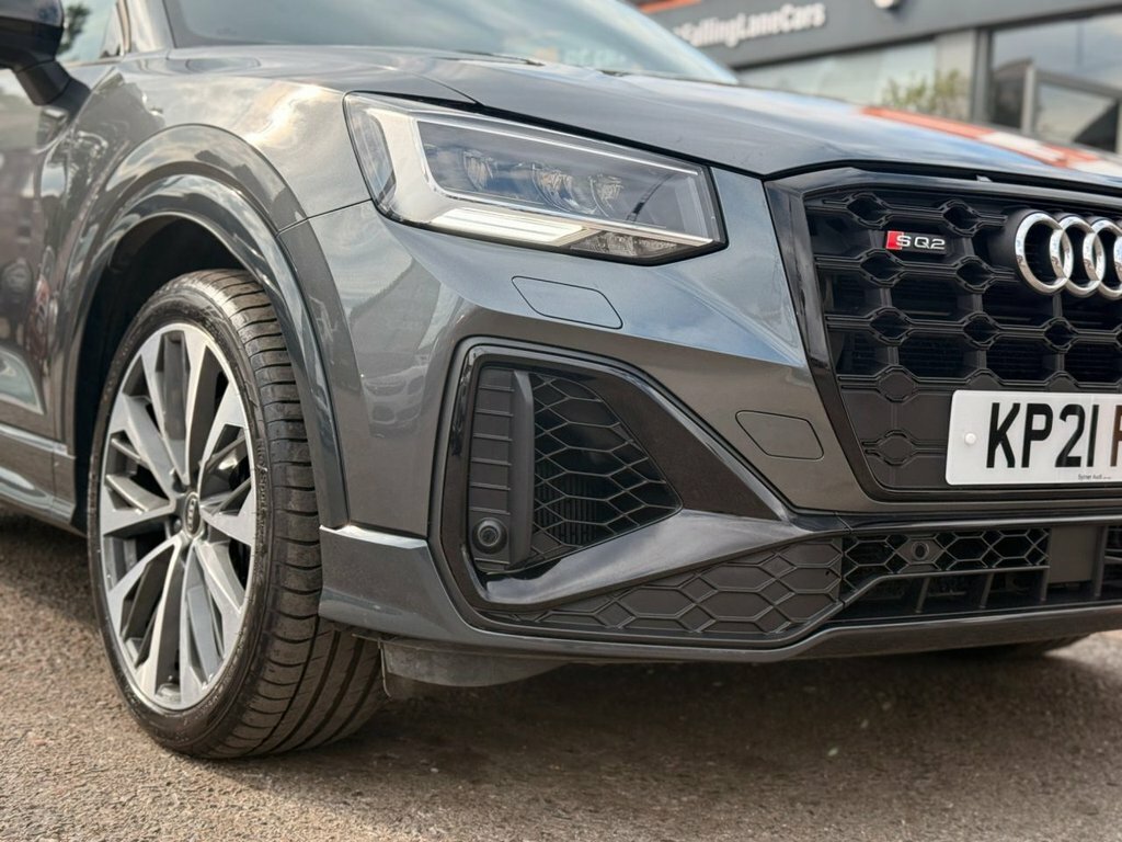 Audi SQ2 2L Black Edition Blue #55