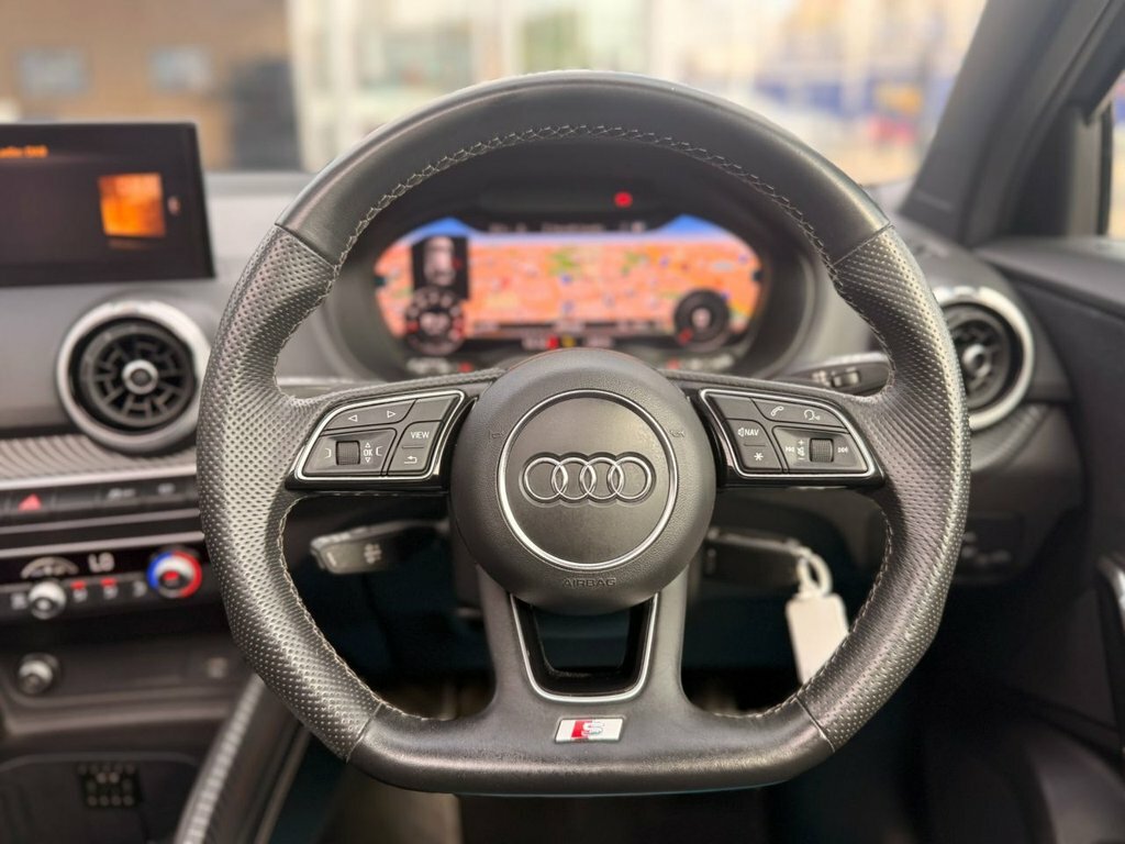 Audi SQ2 2L Black Edition Blue #38