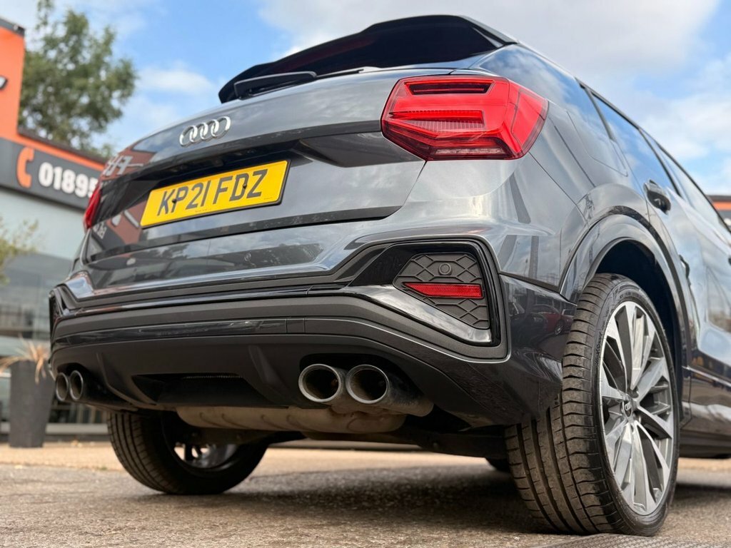 Audi SQ2 2L Black Edition Blue #66