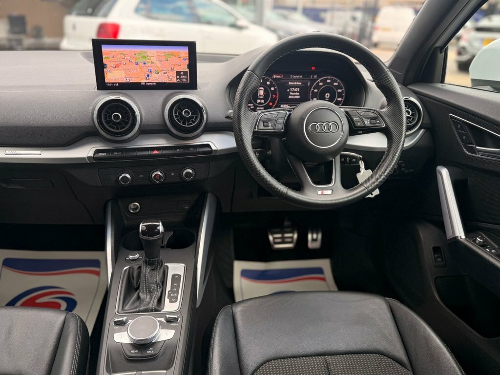 Audi Q2 1L S Line VK22FEV White #2