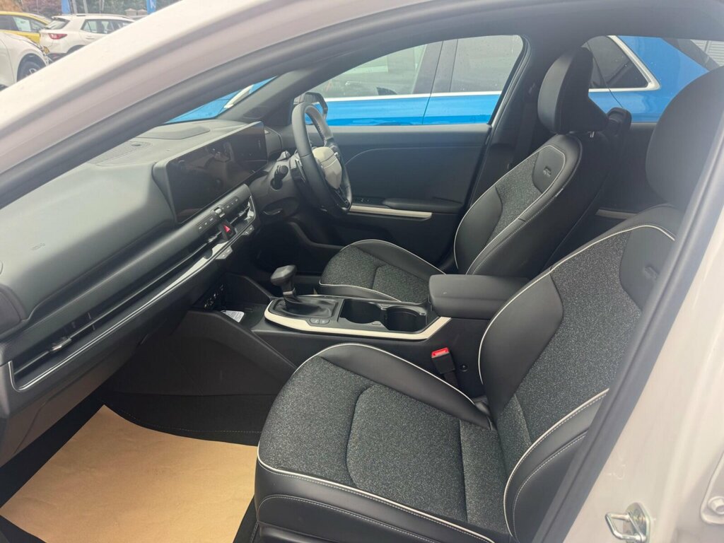 Kia K4 1.0 T-gdi Mhev Gt-line Dct Euro 6 Ss SL26WEA White #6