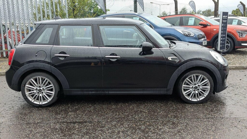 Mini Hatch 1.5 Cooper D Euro 6 Ss HK66VSV Black #3