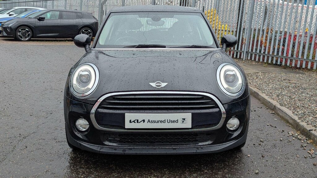 Mini Hatch 1.5 Cooper D Euro 6 Ss HK66VSV Black #2