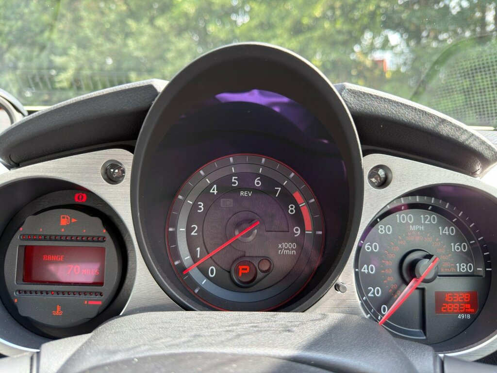 Nissan 370Z 370Z Nismo V6 Black #10