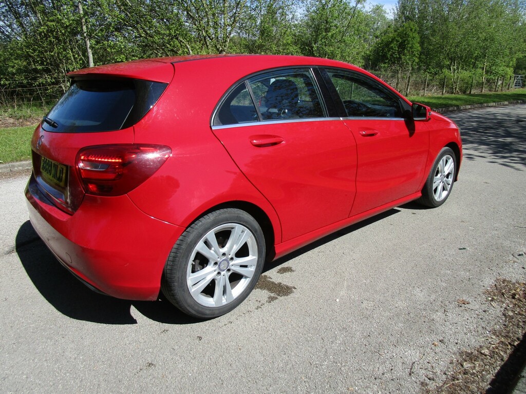 Mercedes-Benz A Class 1.5 A180d Sport - Sat Nav - Black Leather - Revers R888WLO Red #4
