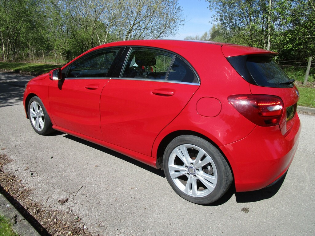 Mercedes-Benz A Class 1.5 A180d Sport - Sat Nav - Black Leather - Revers R888WLO Red #6