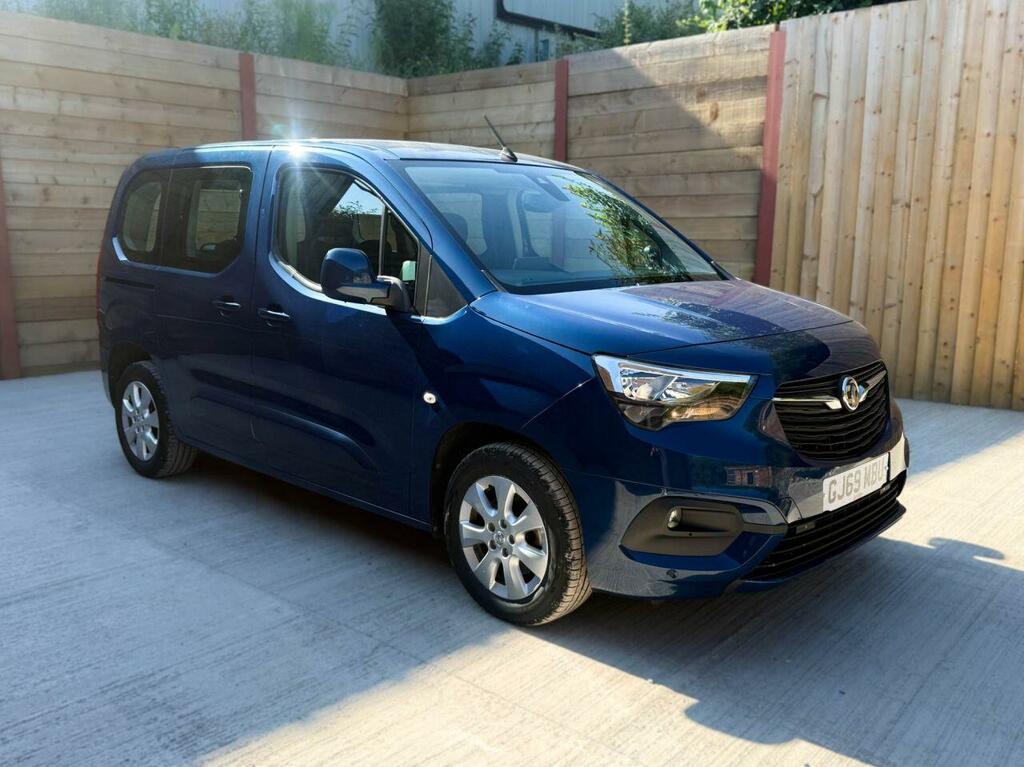 Vauxhall Combo Life 1.5 Turbo D Blueinjection Energy Euro 6 Ss Blue