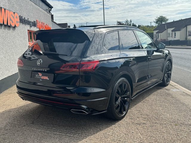 Volkswagen Touareg 3.0 Tdi V6 Black Edition Suv Tiptronic Black #4