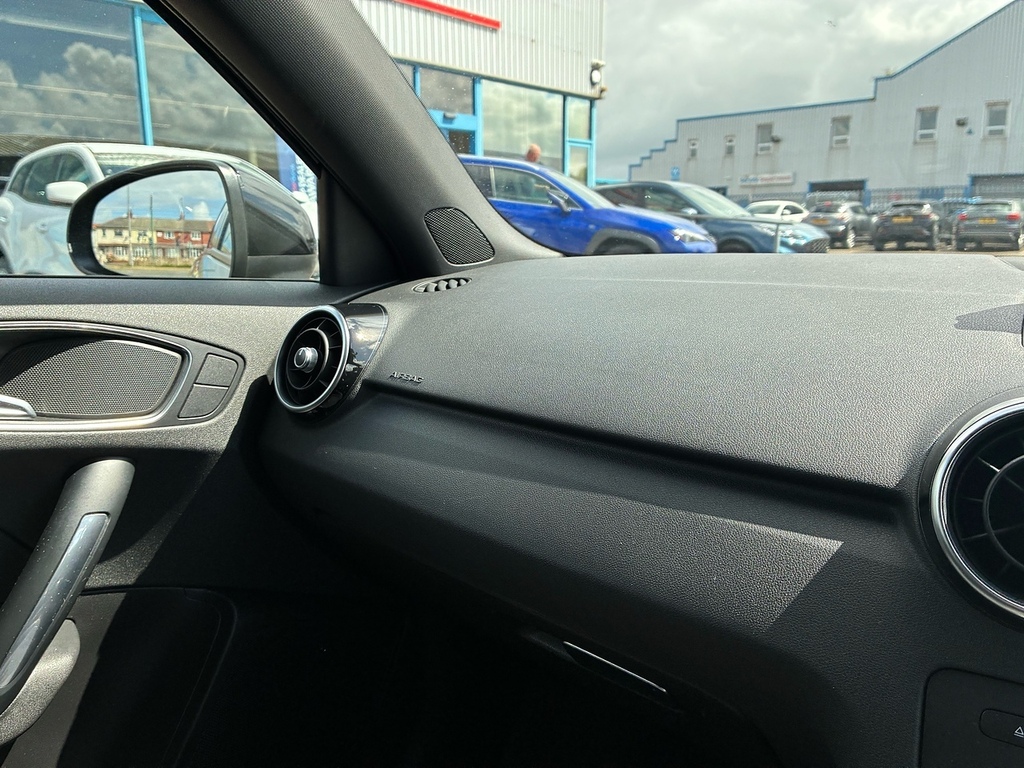 Audi A1 1.4 Tfsi Sport S Tronic Euro 5 Ss Brown #9