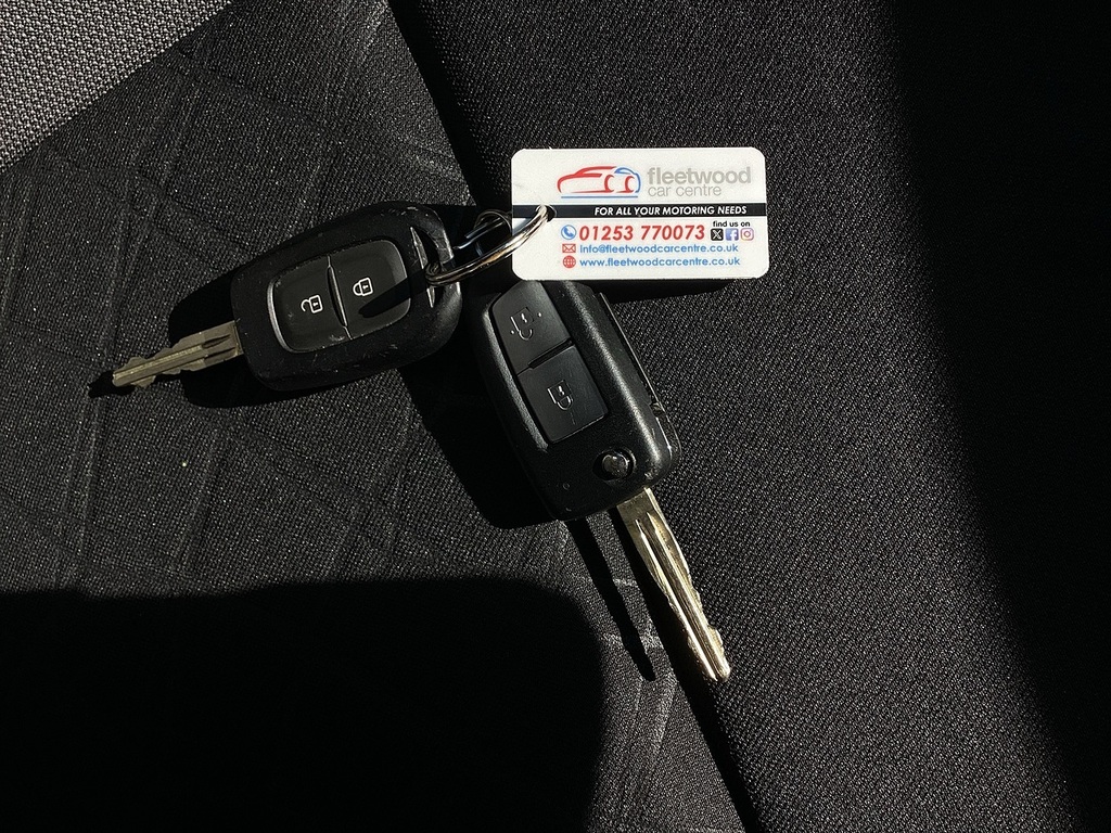Nissan Micra Hatchback All New 0.9 Ig-t 90 N-connecta #32