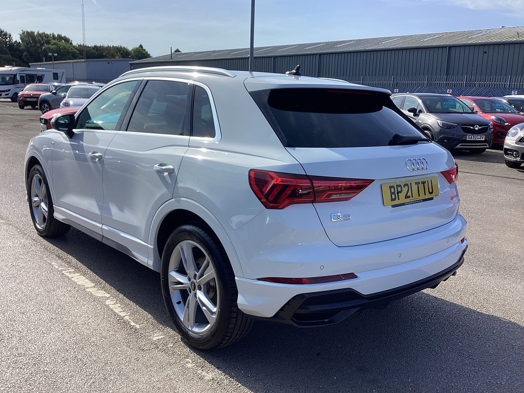 Audi Q3 Tfsi Cod S Line White #3