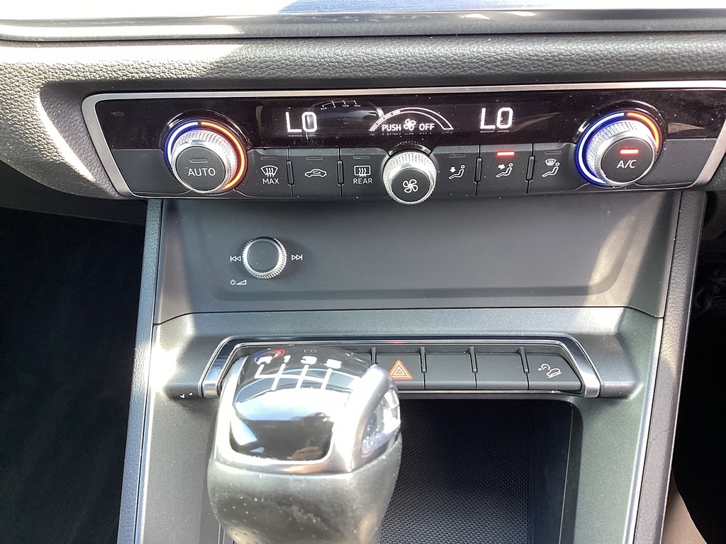 Audi Q3 35 Tfsi Sport S Tronic Comfortsound Pack Silver #22