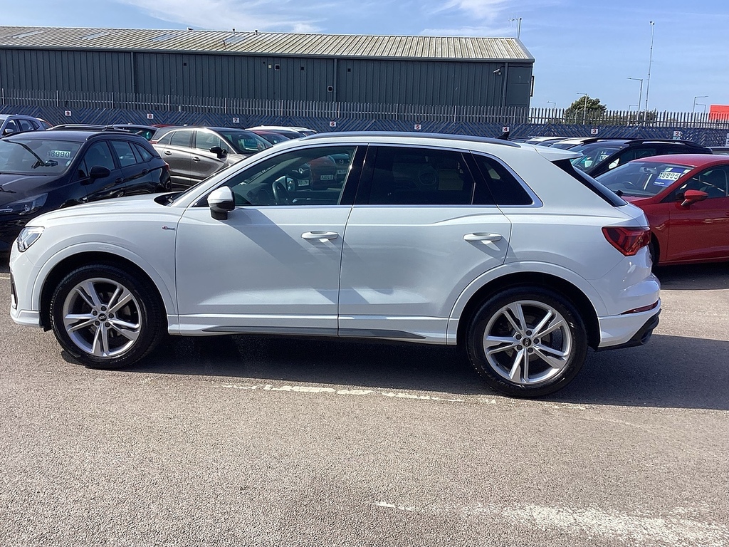 Audi Q3 35 Tfsi Sport S Tronic Comfortsound Pack Silver #15