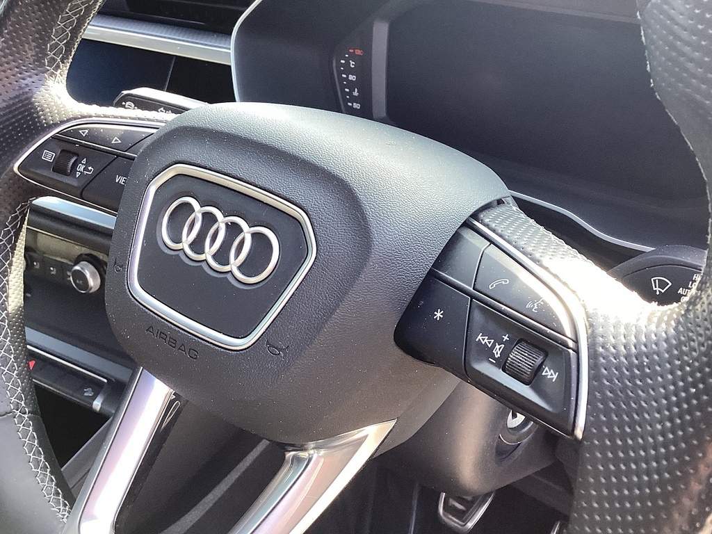 Audi Q3 35 Tfsi Sport S Tronic Comfortsound Pack Silver #31