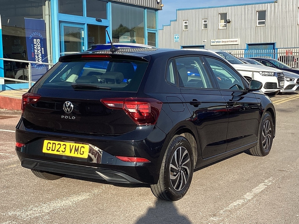 Volkswagen Polo Evo Life Black #5