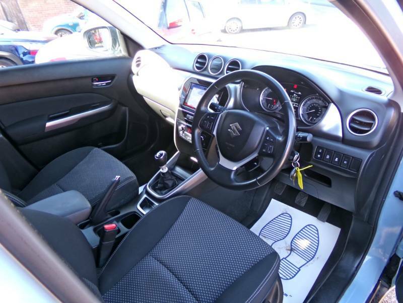 Suzuki Vitara 1.4 Boosterjet 48V Hybrid Sz-t Grey #8