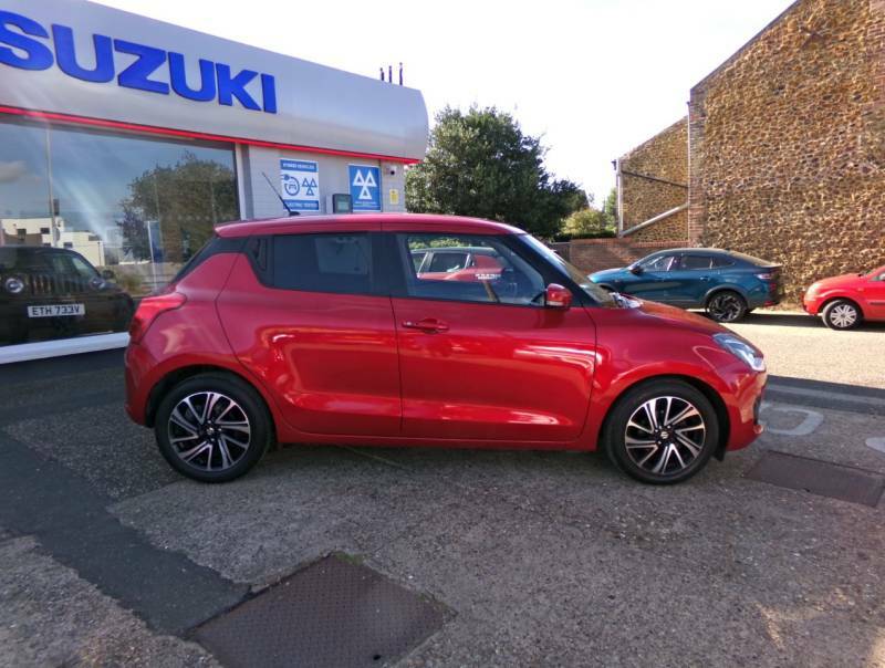 Suzuki Swift 1.2 Dualjet 83 12V Hybrid Sz5 Red #4